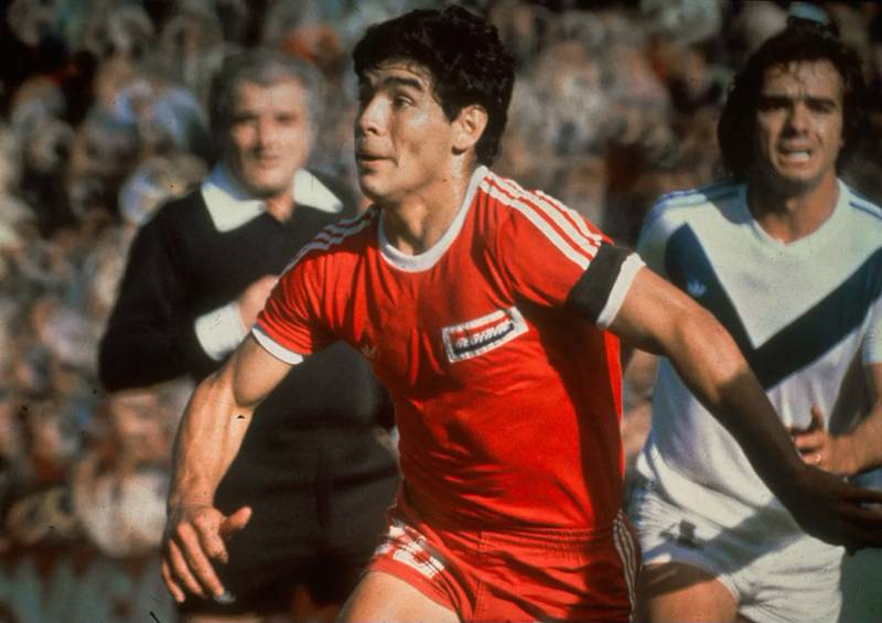 Argentinos Juniors (1976-1981): Số áo 16 – Khởi đầu của một huyền thoại