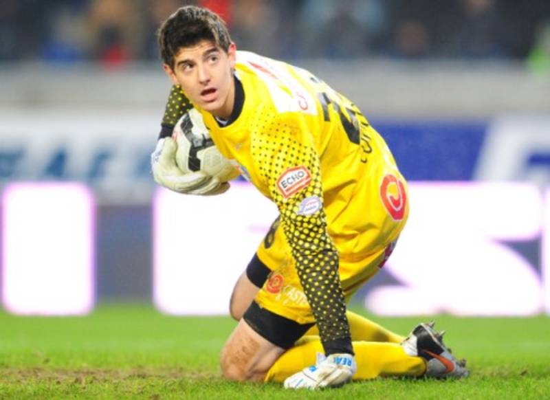 Genk (2009-2011): Số áo 1 – Khởi đầu của sự nghiệp