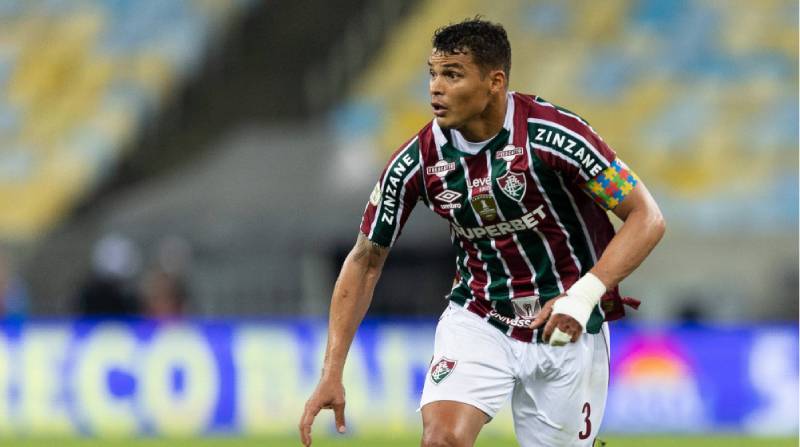 Hành trình xây dựng sự nghiệp qua số áo Thiago Silva