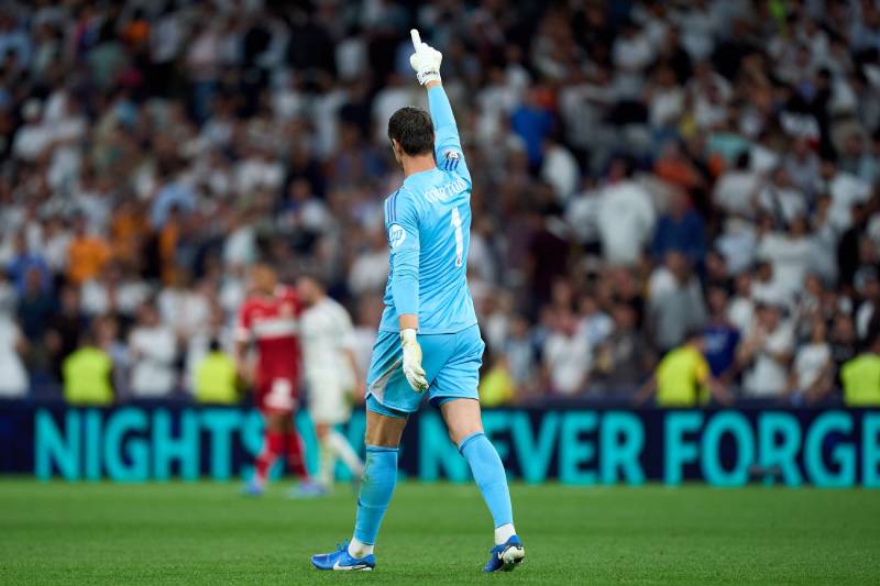 Real Madrid (2018-nay): Số áo 1 – Vị vua tại Bernabeu
